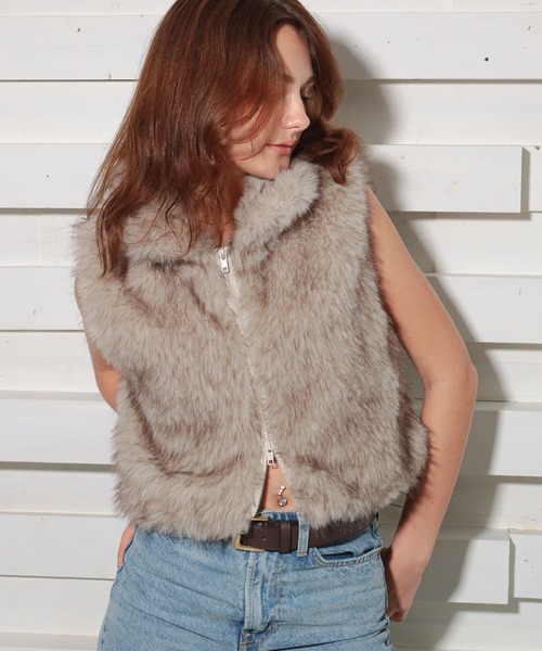 GLAMOROUS JANE（グラマラスジェーン）の「ダブルジップショート丈ファーベスト（ベスト・レディース・ベージュ/ブラウン/ライトベージュ/ライトブラウン/チャコールグレー・FREE）」の5枚目の写真