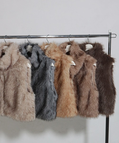 セール】ダブルジップショート丈ファーベスト（ベスト）｜GLAMOROUS