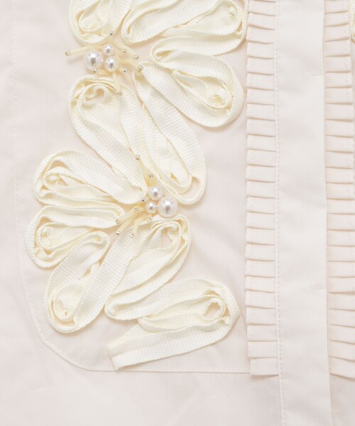 金色の刺繍が施されたサリーペチコートとブラウス(3セット) 金色の刺繍が施されたサリーペチコートとブラウス(3セット) ザリ刺繍サリー