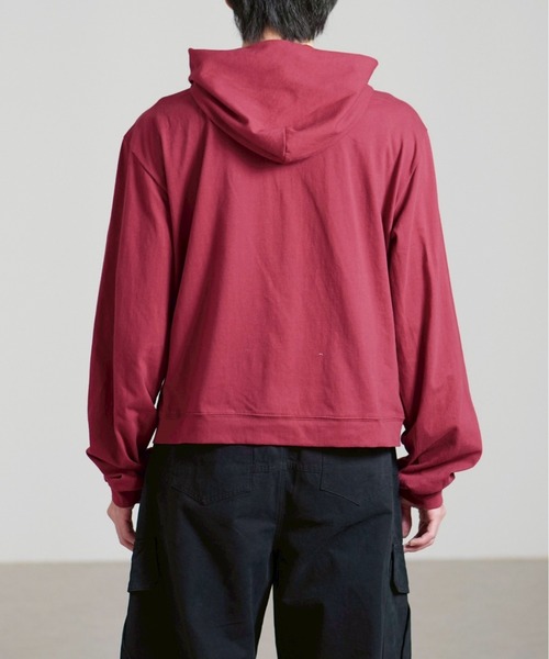 Chikashitsu +(チカシツプラス)の「【Chikashitsu +】light touch cropped hoodie / 【チカシツプラス】ライトタッチクロップドパーカー(パーカー・メンズ・ブラック/レッド/グレー・ONE SIZE)」の8枚目の写真