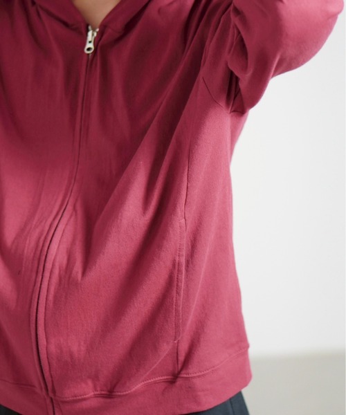Chikashitsu +(チカシツプラス)の「【Chikashitsu +】light touch cropped hoodie / 【チカシツプラス】ライトタッチクロップドパーカー(パーカー・メンズ・ブラック/レッド/グレー・ONE SIZE)」の10枚目の写真