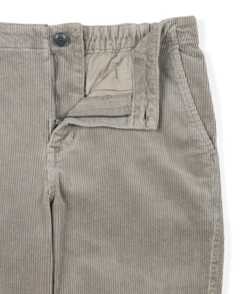 LANVIN en Bleu(ランバンオンブルー)の「ストレッチコーデュロイ スキニーパンツ(スラックス・メンズ・ライトグレー/ブラック/アイボリー・52/50/48/46)」の15枚目の写真