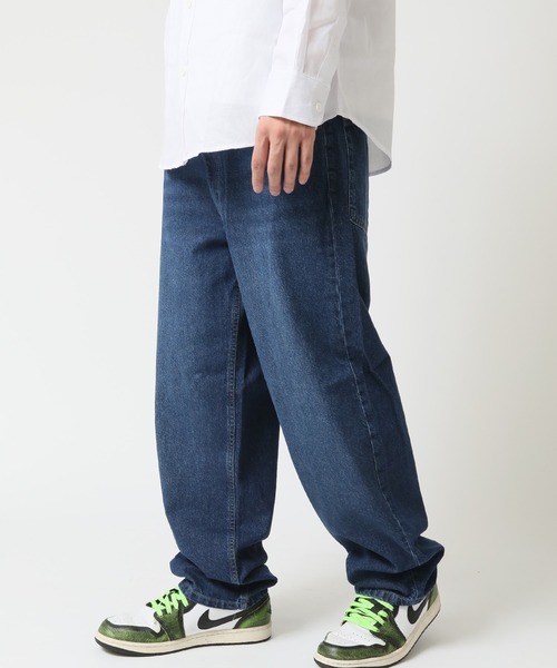 HANES(ヘインズ)の「【HANES/ヘインズ】ワイドフィットストレート ジーンズ / デニムパンツ(デニムパンツ・メンズ・インディゴブルー/ブルー/ライトブルー・S/M/L/LL)」の1枚目の写真