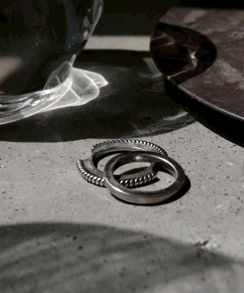 Soierie(ソワリー)の「ツイスト フープ リング (2Set) / Twist hoop ring (2set)(リング・レディース・シルバー・FREE)」の10枚目の写真
