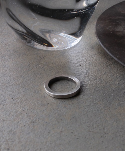 Soierie(ソワリー)の「ツイスト フープ リング (2Set) / Twist hoop ring (2set)(リング・レディース・シルバー・FREE)」の12枚目の写真