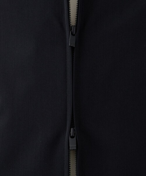 UNITED TOKYO(ユナイテッドトウキョウ)の「CLEAR WOOL ジップブルゾン(ブルゾン・メンズ・ブラック/グレイッシュベージュ・1/2)」の13枚目の写真