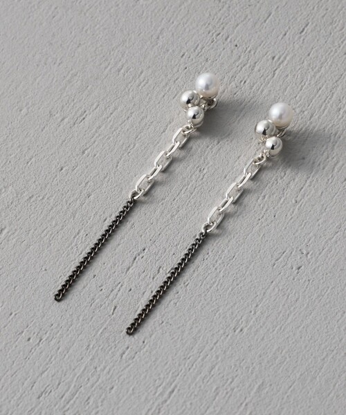 and cloud（アンドクラウド）の「Gradation Pearl Pierce（ピアス（両耳用）・レディース・シルバー系その他・FREE）」の3枚目の写真