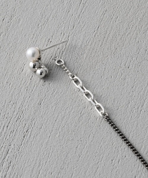 and cloud（アンドクラウド）の「Gradation Pearl Pierce（ピアス（両耳用）・レディース・シルバー系その他・FREE）」の4枚目の写真