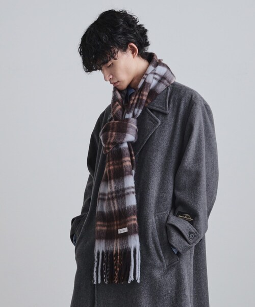 tk.TAKEO KIKUCHI(ティーケータケオキクチ)の「アソートボリュームシャギーマフラー(マフラー・メンズ・ブラウン系その他2/ベージュ系1/ブラック/ピンク/ブルー系1/ブラック系1/オフホワイト・00)」の18枚目の写真