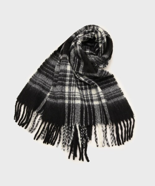 tk.TAKEO KIKUCHI(ティーケータケオキクチ)の「アソートボリュームシャギーマフラー(マフラー・メンズ・ブラウン系その他2/ベージュ系1/ブラック/ピンク/ブルー系1/ブラック系1/オフホワイト・00)」の9枚目の写真