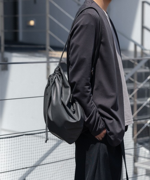 シンセティックレザー バケットバッグ / SYNTHETIC LEATHER BUCKET BAG