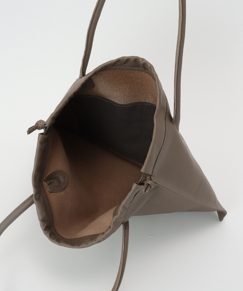 blancle（ブランクレ）の「blancle/ブランクレ italy cow big tote（トートバッグ・レディース・ベージュ系その他/ブラック・FREE）」の12枚目の写真