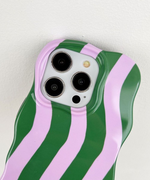 SANSeLF（サンセルフ）の「【SANSeLF】 ウェーブストライプiPhoneケース iPhoneカバー アイフォンケース sac25a021（スマホケース/カバー・レディース・レッド/ピンク/グリーン/ブルー・iPhone 17/iPhone 16/iPhone 15）」の16枚目の写真