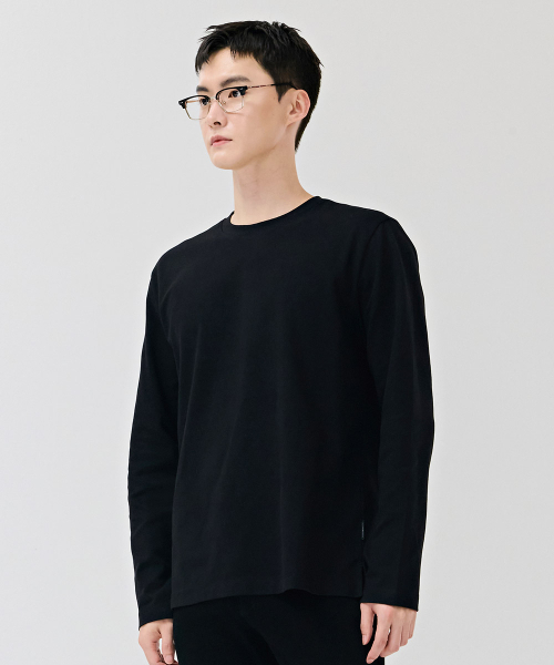 CHASECULT(チェイスカルト)の「男性ベーシック長袖Tシャツ-DEZK5101B03(Tシャツ/カットソー・メンズ・ブラック・105/100/110/95)」の2枚目の写真
