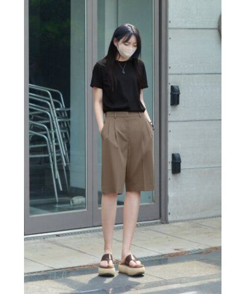 MUSINSA STANDARD WOMAN（ムシンサスタンダードウーマン）の「レディースワイドバミューダハーフスラックス[ダスティベージュ]（スラックス・レディース・その他・34/32/30/31/24/25/26/27/28/29）」の10枚目の写真
