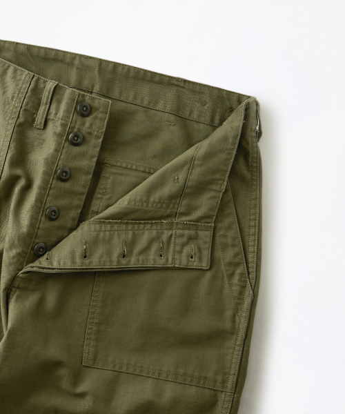 OUTSTANDING（アウトスタンディング）の「BACK SATIN FATIGUE PANTS(ORIGINAL FIT)_WASHED OLIVE（その他パンツ・メンズ・その他・SMALL/MEDIUM/LARGE）」の19枚目の写真
