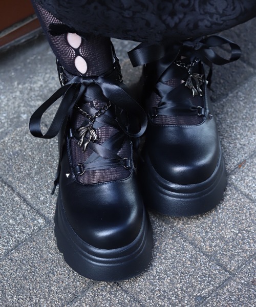 NIBBLE POISON（ニブルポイズン）の「レースアップパンプス（パンプス・レディース・ブラック/ワイン・SMALL/MEDIUM/LARGE）」の2枚目の写真