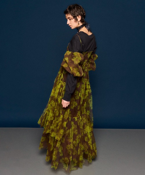 MAISON SPECIAL(メゾンスペシャル)の「2-way tulle Volume Flower Print Camisole Dress/2WAYチュールボリュームフラワープリントキャミワンピース(ワンピース・レディース・ブラック/ブラウン・FREE)」の5枚目の写真