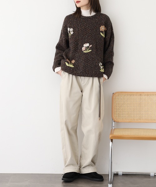 Emago(イマゴ)の「EMAGO チェック編みとお花刺繍プルオーバー(ニット/セーター・レディース・アイボリー/ブラック/マスタード・FREE)」の8枚目の写真