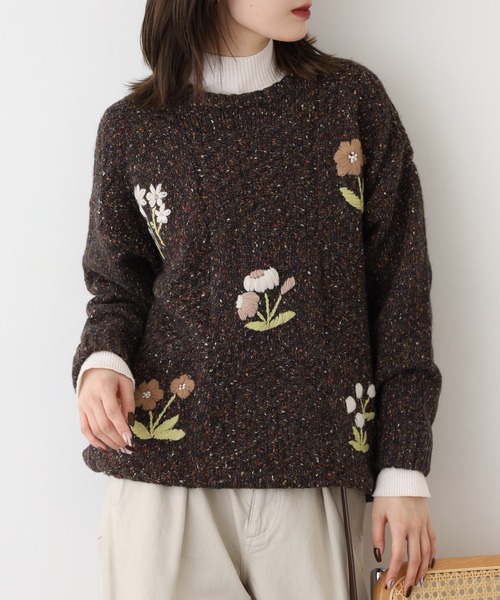 Emago(イマゴ)の「EMAGO チェック編みとお花刺繍プルオーバー(ニット/セーター・レディース・アイボリー/ブラック/マスタード・FREE)」の7枚目の写真