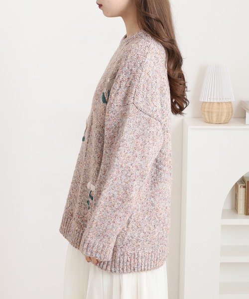 Emago(イマゴ)の「EMAGO チェック編みとお花刺繍プルオーバー(ニット/セーター・レディース・アイボリー/ブラック/マスタード・FREE)」の18枚目の写真