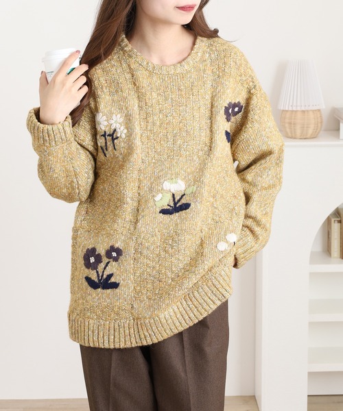Emago(イマゴ)の「EMAGO チェック編みとお花刺繍プルオーバー(ニット/セーター・レディース・アイボリー/ブラック/マスタード・FREE)」の9枚目の写真