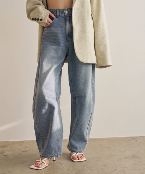 AIC.（エーアイシー）の「カーブダーツレッグデニムパンツ（デニムパンツ・レディース・ブルー・FREE）」の15枚目の写真