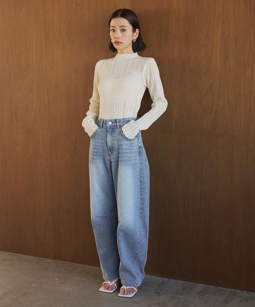 AIC.（エーアイシー）の「カーブダーツレッグデニムパンツ（デニムパンツ・レディース・ブルー・FREE）」の8枚目の写真