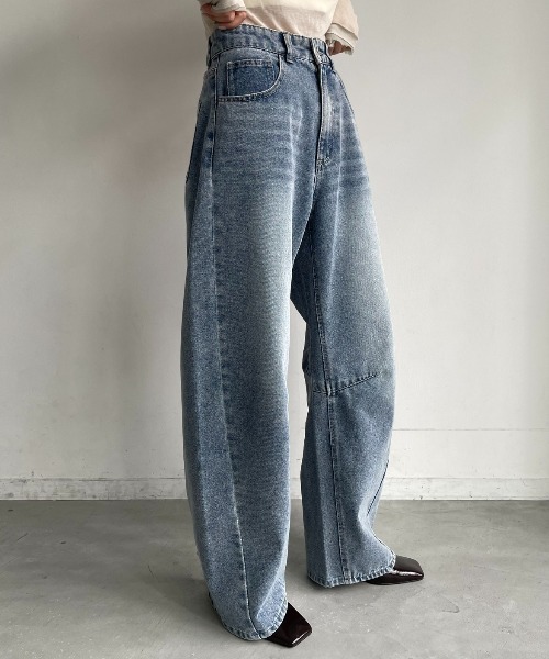 AIC.（エーアイシー）の「カーブダーツレッグデニムパンツ（デニムパンツ・レディース・ブルー・FREE）」の22枚目の写真