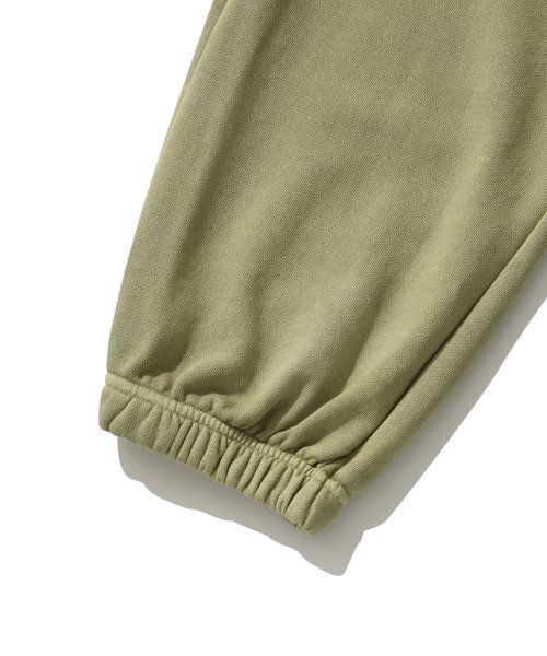 suade（スエード）の「WASHED LOGO PANTS [PIGMENT KHAKI]（スウェットパンツ・レディース・その他・LARGE/MEDIUM/X-LARGE）」の6枚目の写真