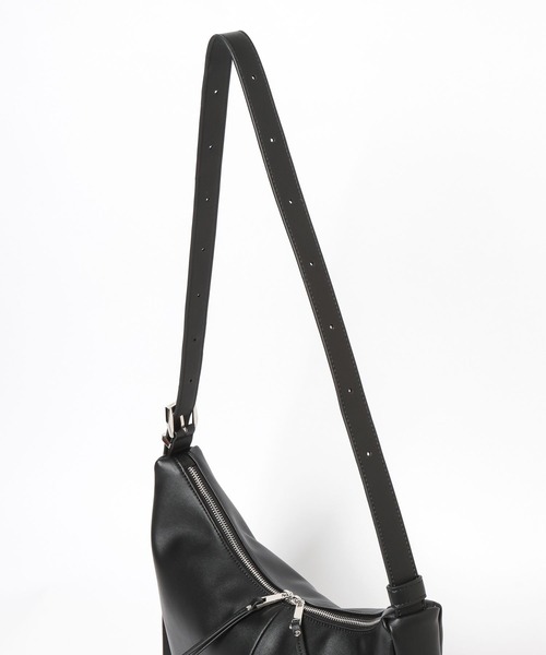 HARE（ハレ）の「RESHAPEバックルショルダーバッグ(HARE)（ショルダーバッグ・メンズ・ブラック・FREE）」の8枚目の写真