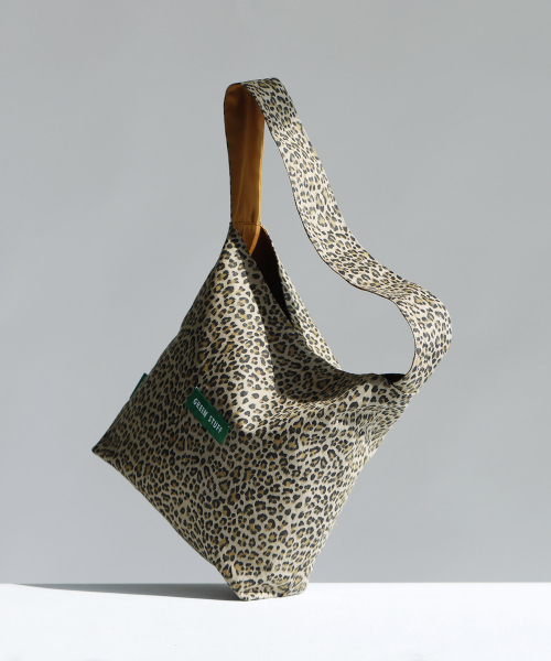 GREEN STUFF(グリーンスタッフ)の「seem full bag 62 - leopard beige(エコバッグ/サブバッグ・レディース・その他・FREE)」の4枚目の写真