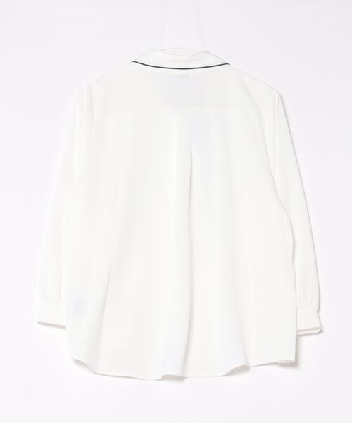 m.f.editorial（エムエフエディトリアル）の「【ストレッチ イージーケア UVカット】配色 ボウタイ 長袖 ブラウス（シャツ/ブラウス・レディース・アイボリー/サックスブルー・MEDIUM/LARGE）」の3枚目の写真