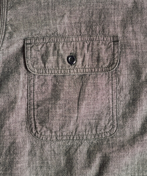 FREAK'S STORE(フリークスストア)の「【日本製】JAPAN CHAMBRAY SHT LS/ジャパン シャンブレー ロングスリーブシャツ(シャツ/ブラウス・メンズ・ブラック/ブルー・SMALL/MEDIUM/LARGE)」の7枚目の写真