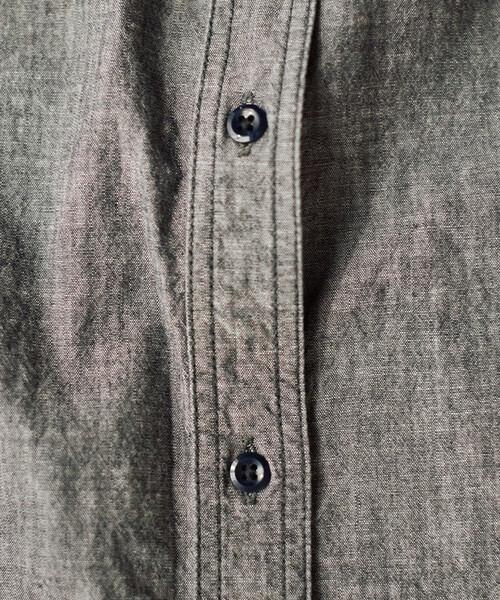 FREAK'S STORE(フリークスストア)の「【日本製】JAPAN CHAMBRAY SHT LS/ジャパン シャンブレー ロングスリーブシャツ(シャツ/ブラウス・メンズ・ブラック/ブルー・SMALL/MEDIUM/LARGE)」の8枚目の写真