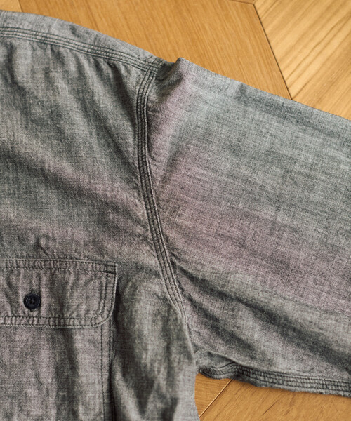 FREAK'S STORE(フリークスストア)の「【日本製】JAPAN CHAMBRAY SHT LS/ジャパン シャンブレー ロングスリーブシャツ(シャツ/ブラウス・メンズ・ブラック/ブルー・SMALL/MEDIUM/LARGE)」の9枚目の写真