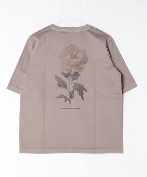 DOUBLE STANDARD CLOTHING(ダブルスタンダードクロージング)の「フラワーバックプリント ヴィンテージTシャツ(Tシャツ/カットソー・レディース・ベージュ・FREE)」の12枚目の写真