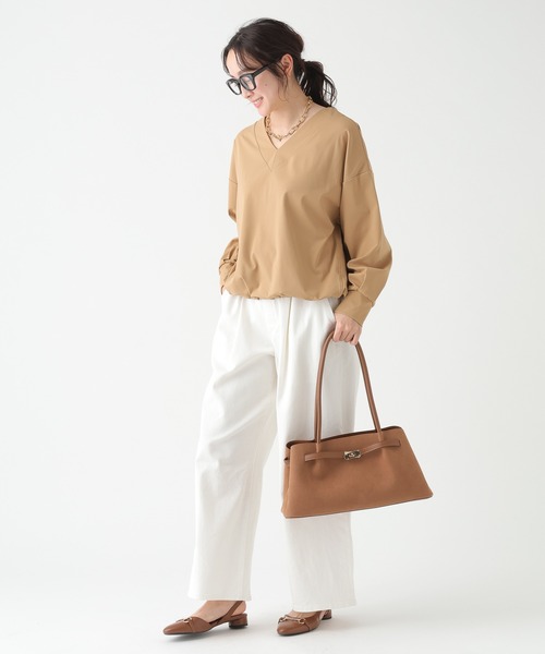 Elura(エルーラ)の「ハイテンションプルオーバー/650196(Tシャツ/カットソー・レディース・ブラック/カーキ/ベージュ・FREE)」の7枚目の写真