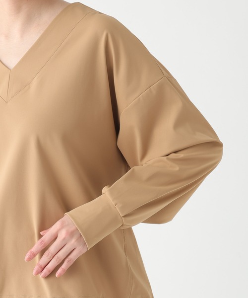 Elura(エルーラ)の「ハイテンションプルオーバー/650196(Tシャツ/カットソー・レディース・ブラック/カーキ/ベージュ・FREE)」の18枚目の写真