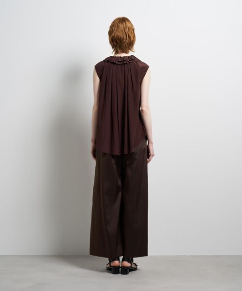 LANVIN en Bleu（ランバンオンブルー）の「トリアセローンノースリフリルブラウス（シャツ/ブラウス・レディース・オフホワイト/ブラック/ボルドー・38）」の6枚目の写真