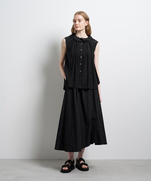 LANVIN en Bleu（ランバンオンブルー）の「トリアセローンノースリフリルブラウス（シャツ/ブラウス・レディース・オフホワイト/ブラック/ボルドー・38）」の18枚目の写真