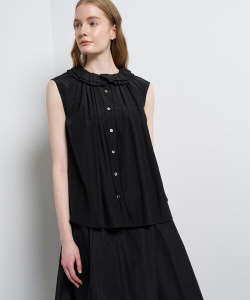 LANVIN en Bleu（ランバンオンブルー）の「トリアセローンノースリフリルブラウス（シャツ/ブラウス・レディース・オフホワイト/ブラック/ボルドー・38）」の21枚目の写真