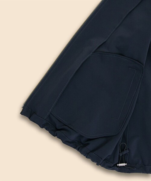 BROOKS BROTHERS(ブルックスブラザーズ)の「【Double B Collection】ポリエステル BBロゴ クロップド ジップブルゾン(ブルゾン・レディース・ネイビー・LARGE/MEDIUM/SMALL/X-SMALL)」の5枚目の写真