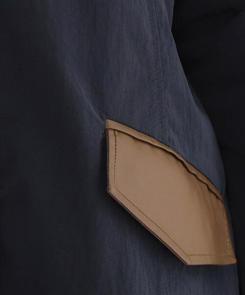 OPAQUE.CLIP（オペークドットクリップ）の「撥水ステンカラーコート【洗える】（ステンカラーコート・レディース・ベージュ/ネイビー・40/38）」の10枚目の写真