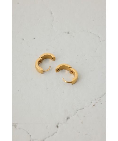 AZUL by moussy(アズールバイマウジー)の「ステンレスメタルプチフープピアス(ピアス(両耳用)・レディース・ゴールド/シルバー・FREE)」の12枚目の写真