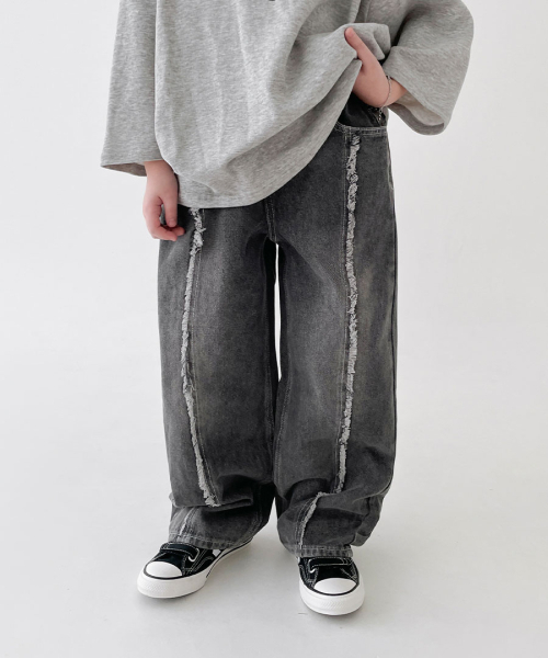 BERRYCLOSET（ベリークローゼット）の「レコードカットデニムパンツ（デニムパンツ・レディース・ブラック/ブルー・7号/09号/11号/13号/15号/17号/19号）」の3枚目の写真