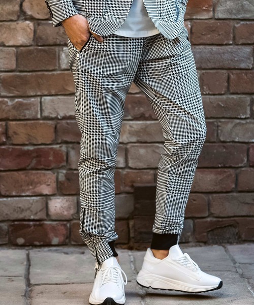 1PIU1UGUALE3  RELAX （ウノピゥウノウグァーレトレ リラックス）の「1PIU1UGUALE3 RELAX(ウノピゥウノウグァーレトレ リラックス)接触冷感 グレンチェック ナイロンジョガーパンツ（その他パンツ・メンズ・ブラック/ホワイト×ブラック・M/S/XXL/XL/L）」の7枚目の写真