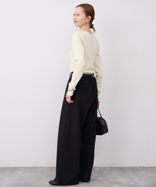 SLOBE IENA(スローブイエナ)の「スクエアネックテレコプルオーバー(Tシャツ/カットソー・レディース・ネイビー/アイボリー/サックスブルー・FREE)」の5枚目の写真