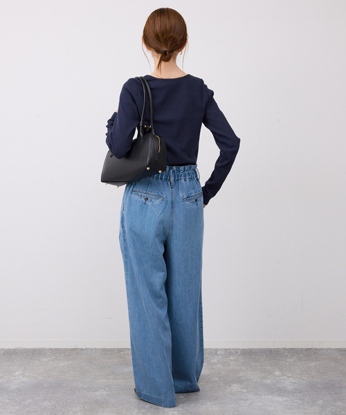 SLOBE IENA(スローブイエナ)の「スクエアネックテレコプルオーバー(Tシャツ/カットソー・レディース・ネイビー/アイボリー/サックスブルー・FREE)」の13枚目の写真