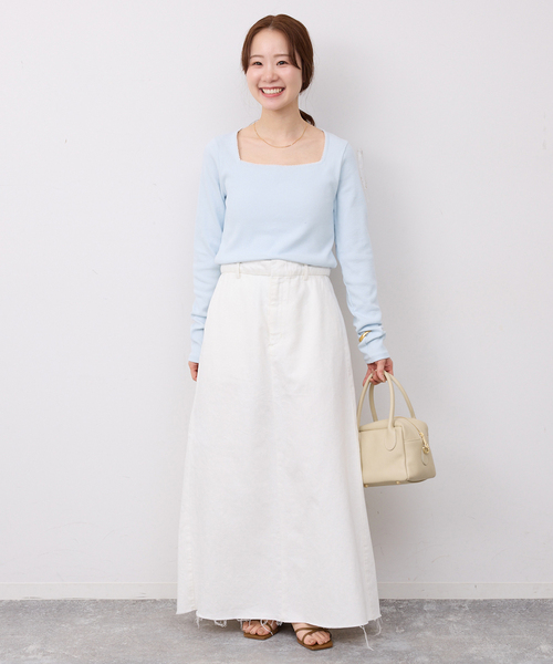 SLOBE IENA(スローブイエナ)の「スクエアネックテレコプルオーバー(Tシャツ/カットソー・レディース・ネイビー/アイボリー/サックスブルー・FREE)」の17枚目の写真